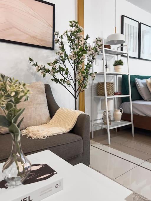 One Uptown Residences Bgc Taguig Εξωτερικό φωτογραφία