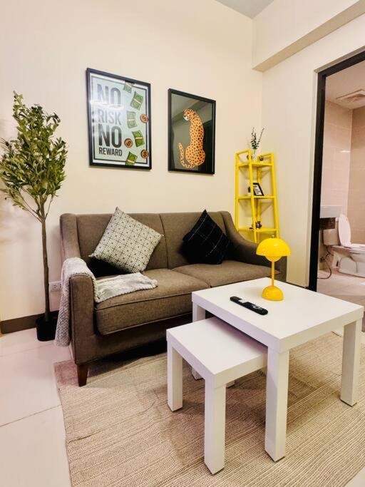 One Uptown Residences Bgc Taguig Εξωτερικό φωτογραφία