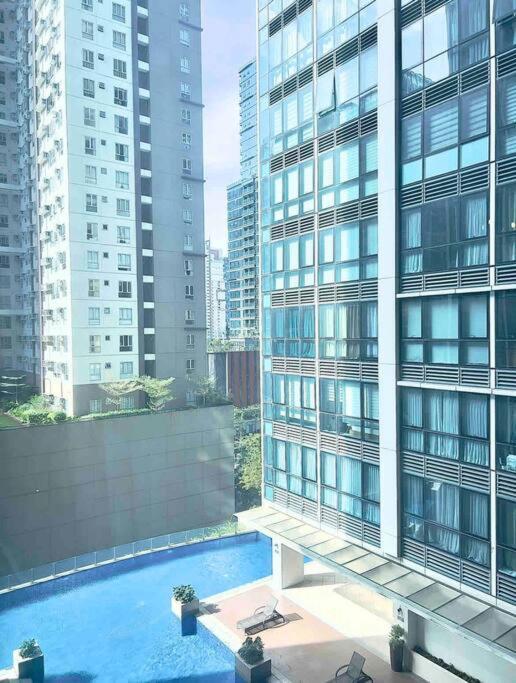 One Uptown Residences Bgc Taguig Εξωτερικό φωτογραφία